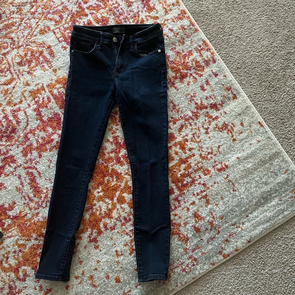 Abercrombie & Fitch Mid Rise Super Skinny